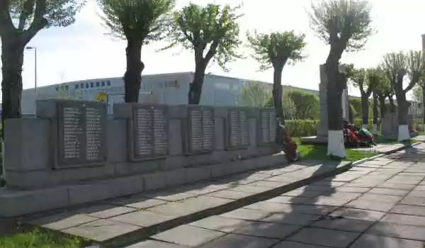 Воинское кладбище «Аэропорт»
