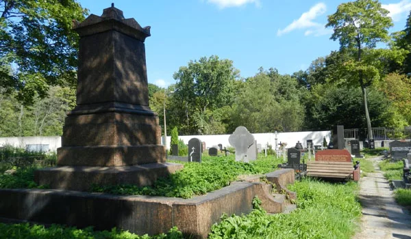 Армяно-Григорианское кладбище