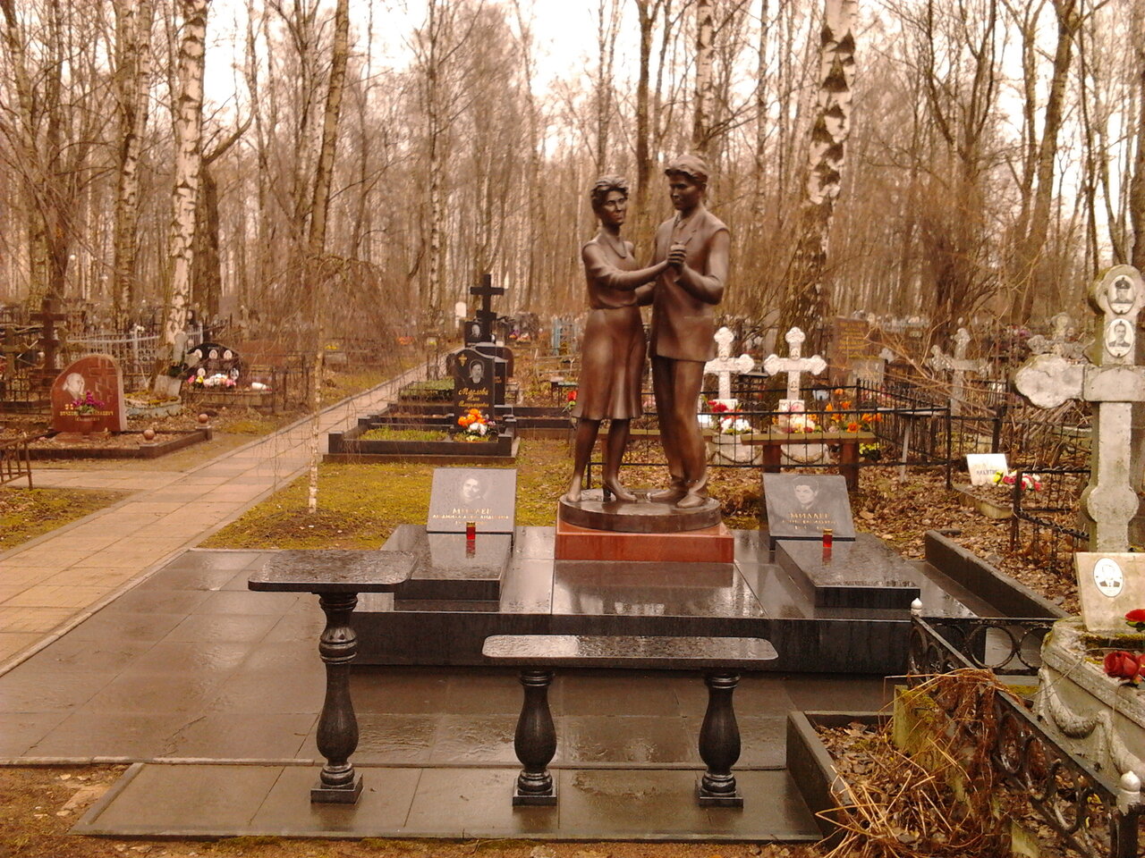Киновеевское кладбище в Санкт-Петербурге